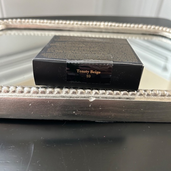 NIB Elizabeth Arden Flawless finish Everyday Perfection Bouncy Makeup - Picture 3 of 6